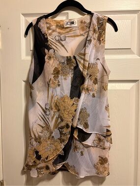 Sleeveless Layered Floral Blouse | Interplay Couture Boutique